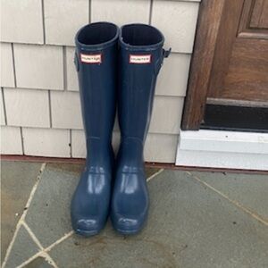Size 9 Blue Hunter Boots